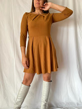 Lade das Bild in den Galerie-Viewer, Vestido malha vintage
