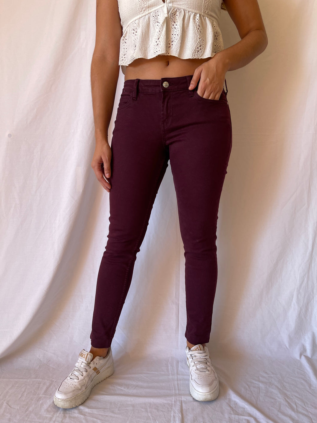 Calça Sarja Bordeaux