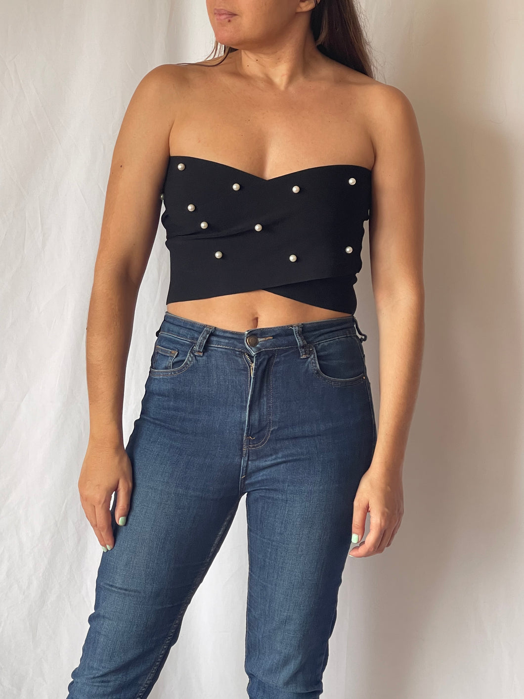 Top bandeau com pérolas